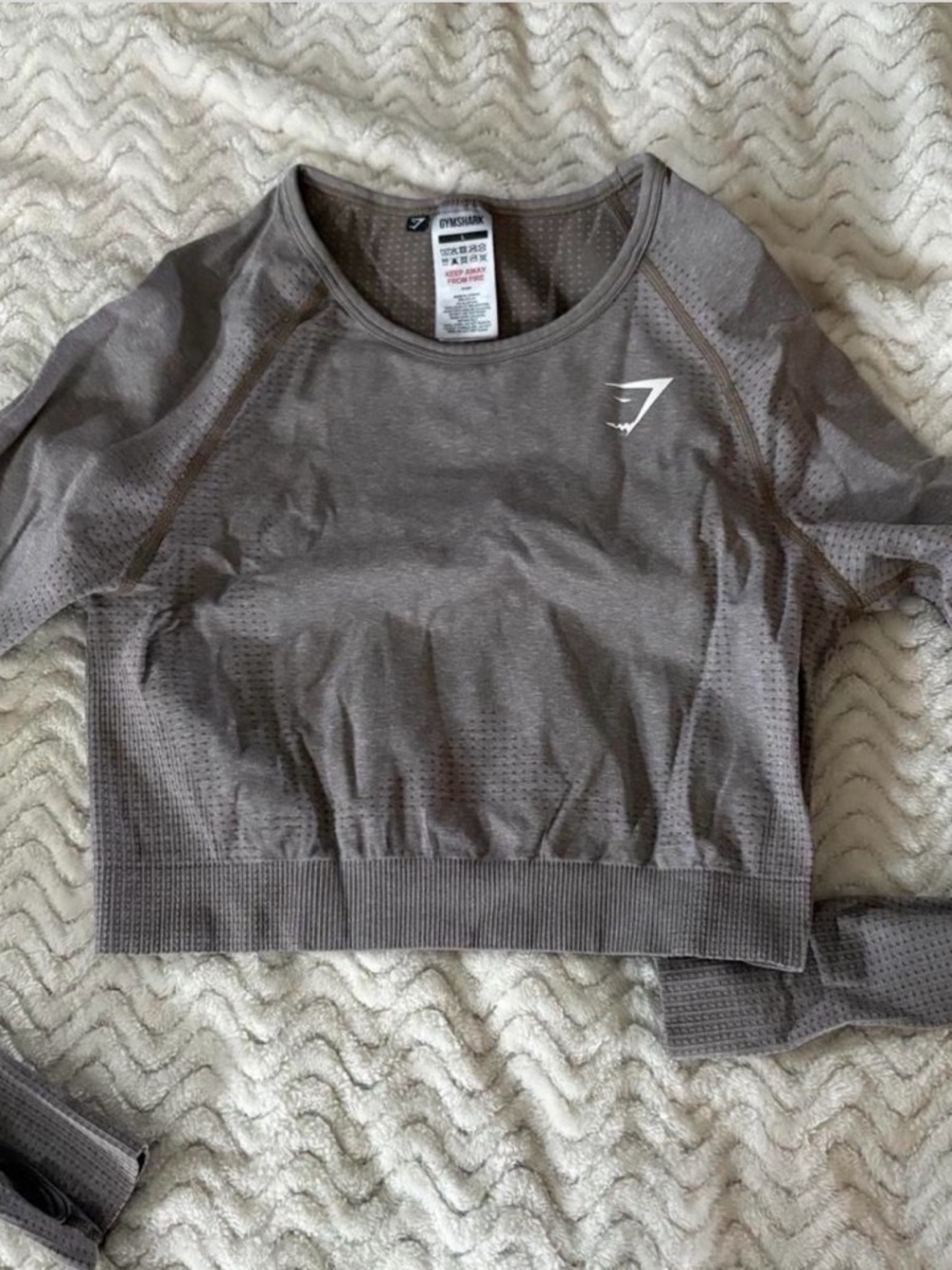 Gymshark Cropped Long Sleeve Top in Taupe Gray